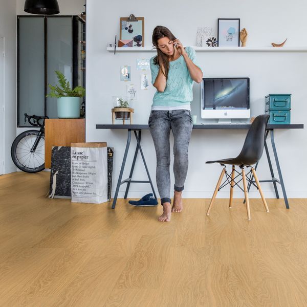 Виниловый пол Quick Step Bloom 40098 Дуб чистый мед AVMPU40098 AVMPU40098 фото