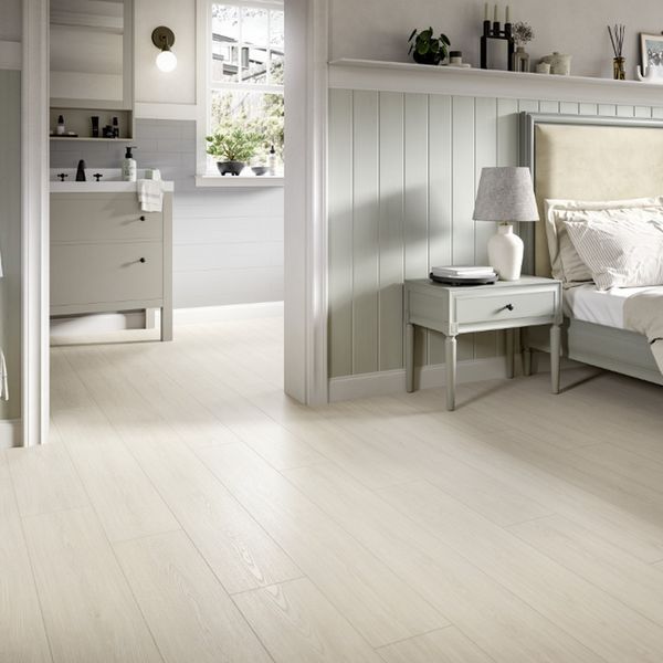 Ламінат Egger Classic Aqua+ Дуб Казелла білий EL2150 фото