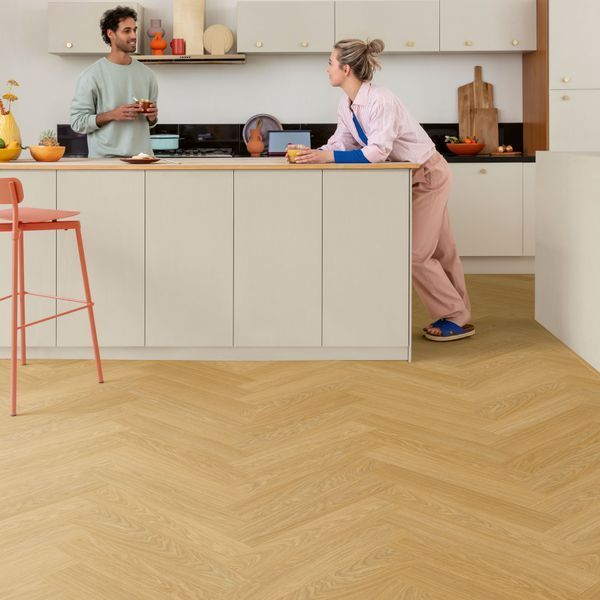 Виниловый пол Quick Step Сiro Herringbone Дуб чистый медовый AVHBU40360 AVHBU40360 фото
