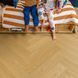 Виниловый пол Quick Step Сiro Herringbone Дуб чистый медовый AVHBU40360 AVHBU40360 фото 3
