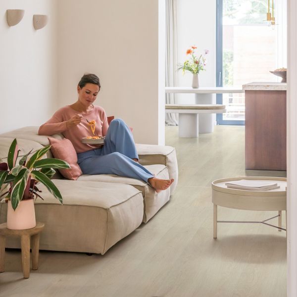 Вінілова підлога Quick Step Alpha Vinyl Bloom Дуб морський бриз світлий AVMPU40079 фото
